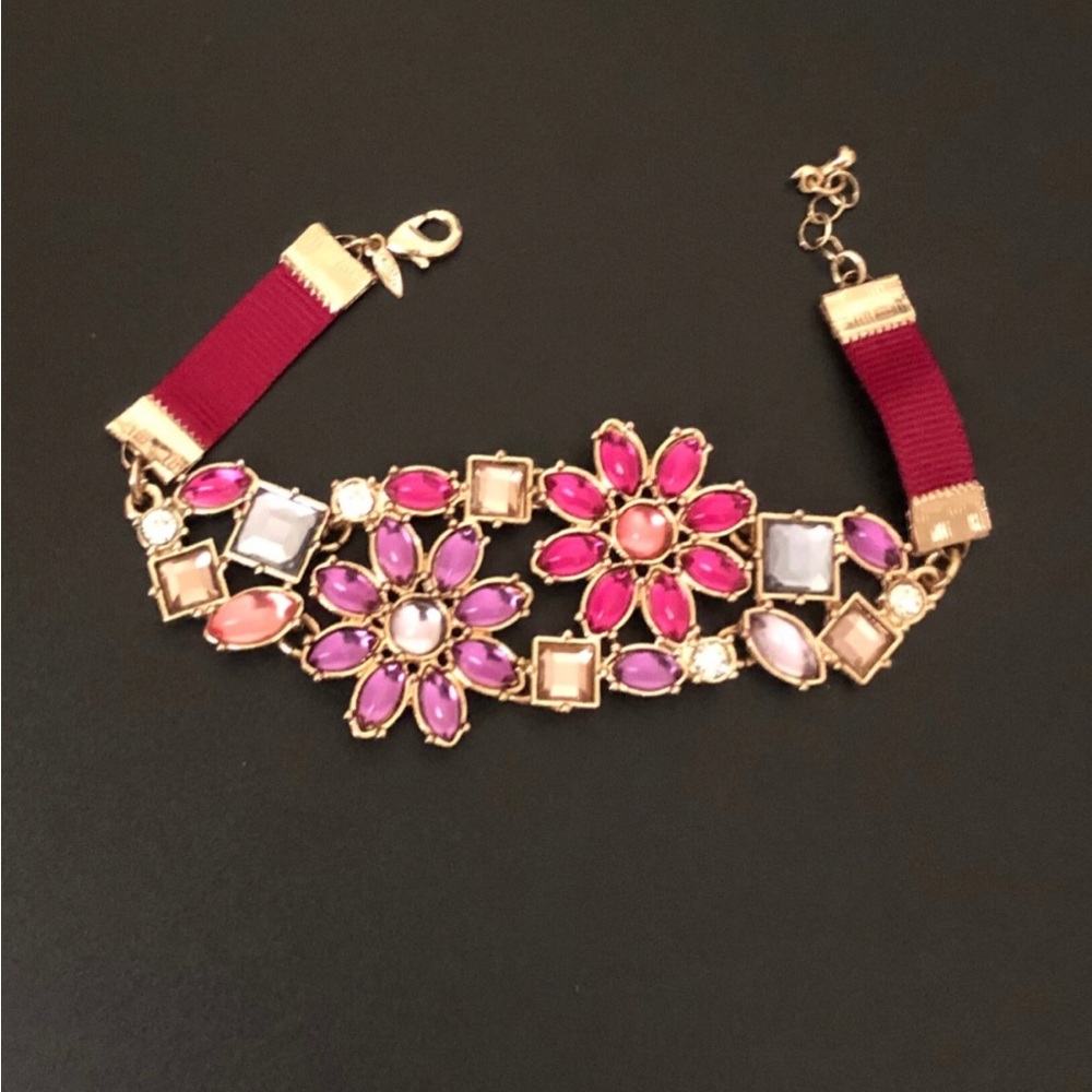 Avon rhinestone crystal flower bracelet jewelry